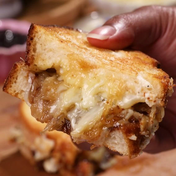 Caramelized Onion Gruyere Grilled Cheese Sandwich